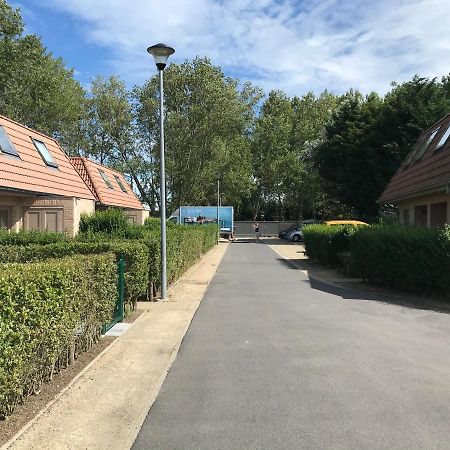 Vakantiehuisje De Panne Vlak Aan Plopsaland En De Zee Kültér fotó