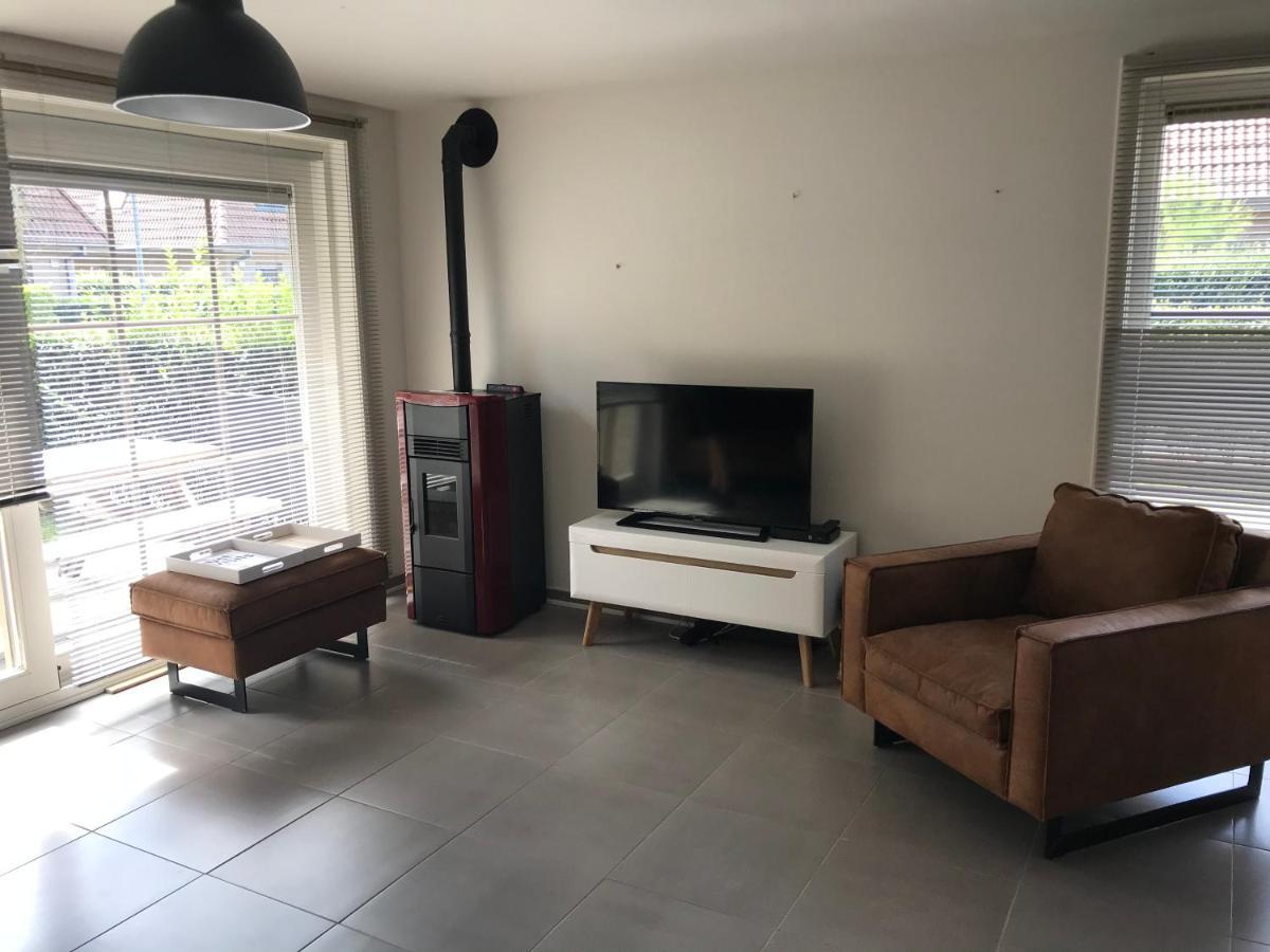 Vakantiehuisje De Panne Vlak Aan Plopsaland En De Zee Kültér fotó