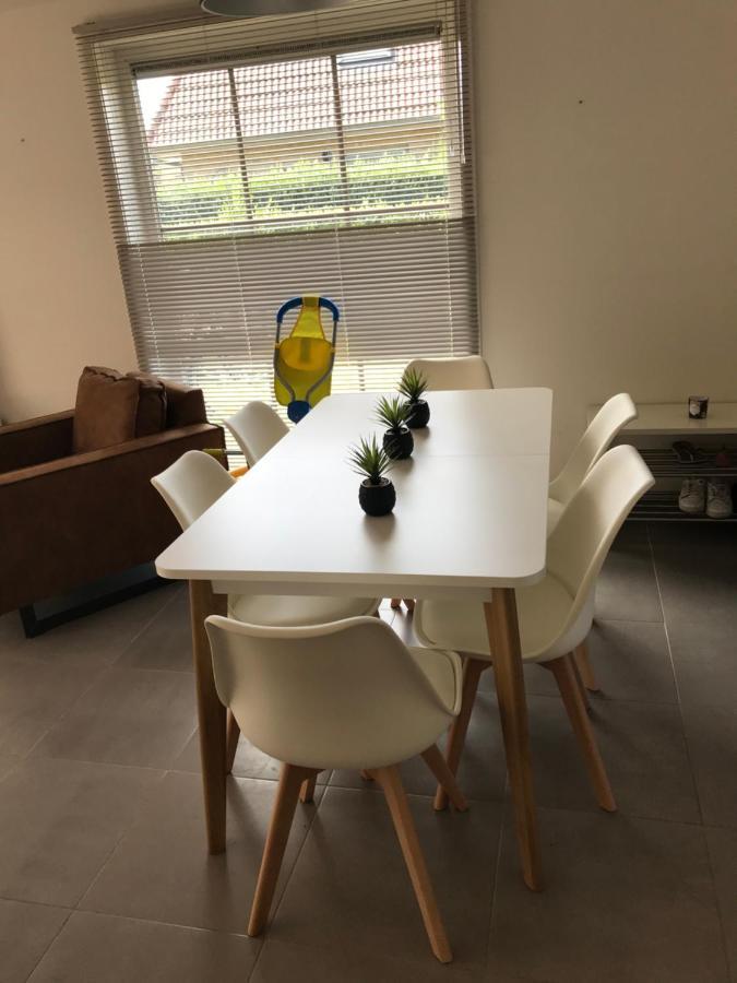 Vakantiehuisje De Panne Vlak Aan Plopsaland En De Zee Kültér fotó