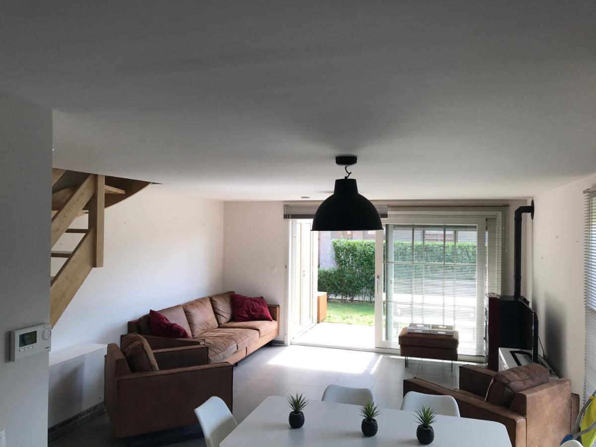 Vakantiehuisje De Panne Vlak Aan Plopsaland En De Zee Kültér fotó