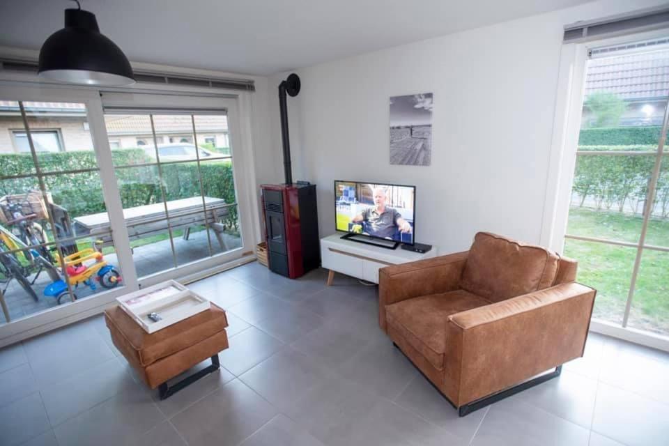 Vakantiehuisje De Panne Vlak Aan Plopsaland En De Zee Kültér fotó