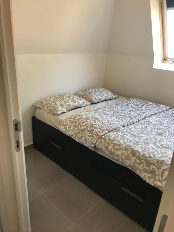 Vakantiehuisje De Panne Vlak Aan Plopsaland En De Zee Kültér fotó